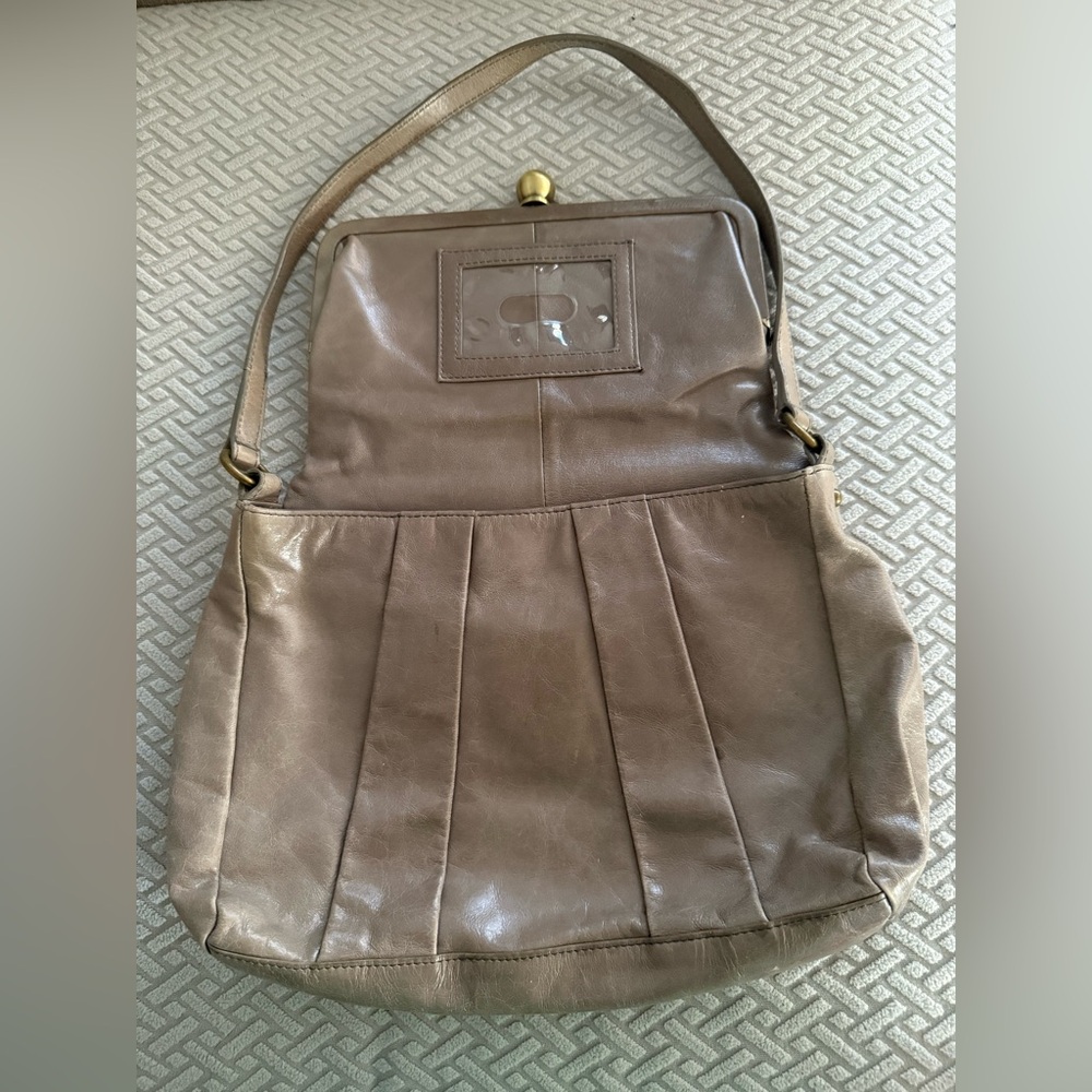HOBO International Gray leather fold over kiss lock bag - Picture 2 of 5